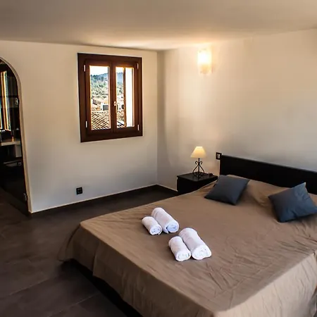 펜션 Townhouse Calvari By Homevillas360 *