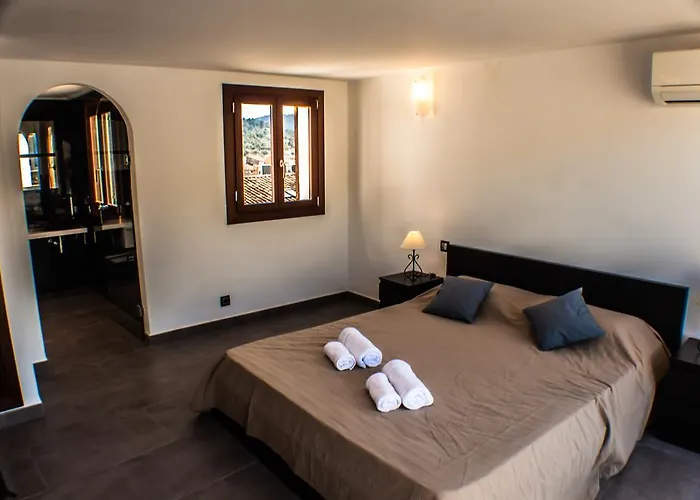 Tatil Evi Townhouse Calvari By Homevillas360 *