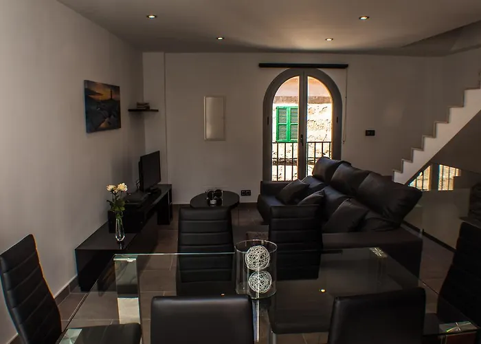 Townhouse Calvari By Homevillas360