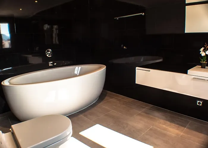 Townhouse Calvari By Homevillas360 Hébergement de vacances *