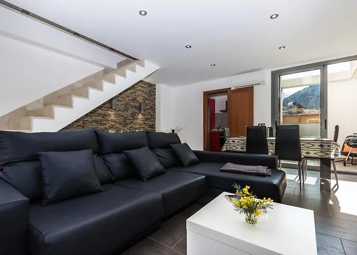 Townhouse Calvari By Homevillas360