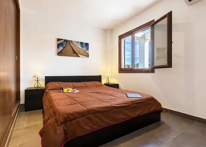 Townhouse Calvari By Homevillas360 *